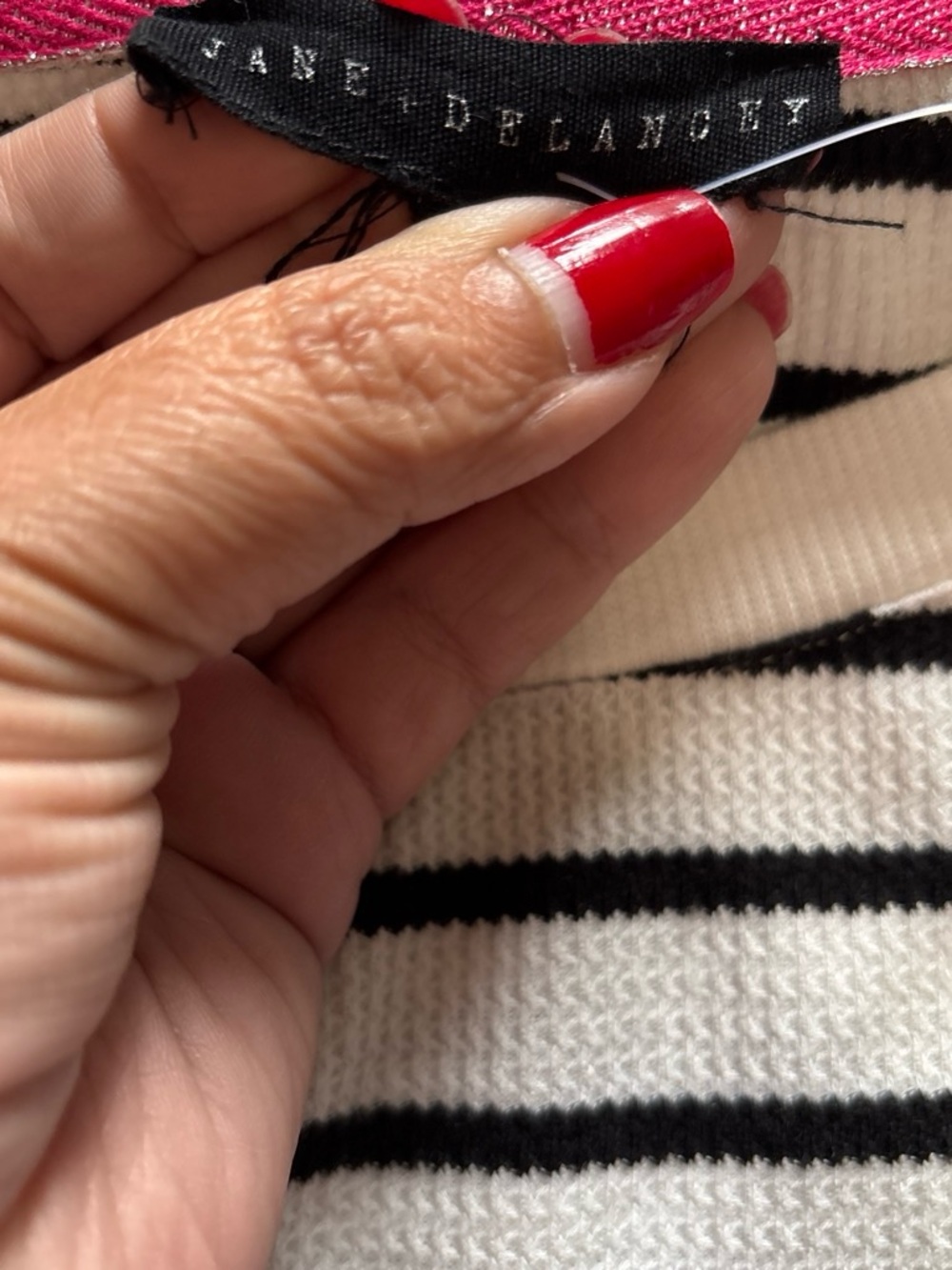 Jane and Delance 2x Striped Crewneck Sweater with Heart Appliqués embroidered - Picture 5 of 6